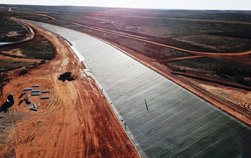 The difference of filament and short fiber geotextile