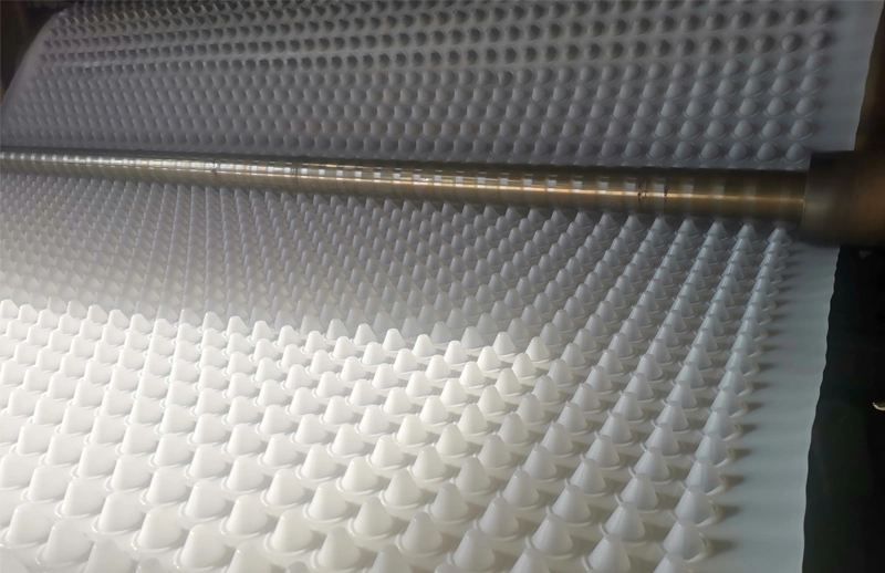 Drainage board